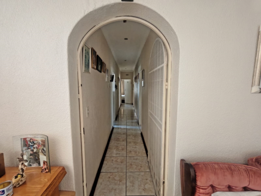 4 Bedroom Property for Sale in Eldorado Park Gauteng