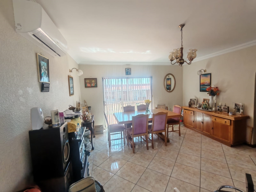 4 Bedroom Property for Sale in Eldorado Park Gauteng