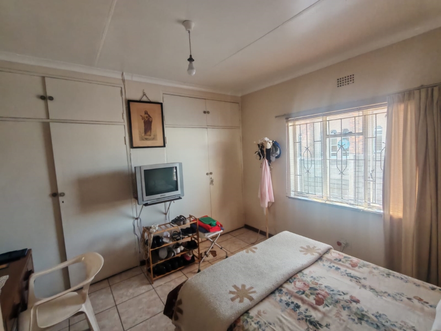 4 Bedroom Property for Sale in Eldorado Park Gauteng