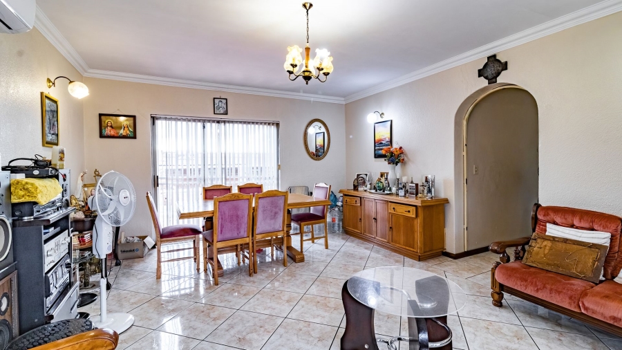 6 Bedroom Property for Sale in Eldorado Park Gauteng