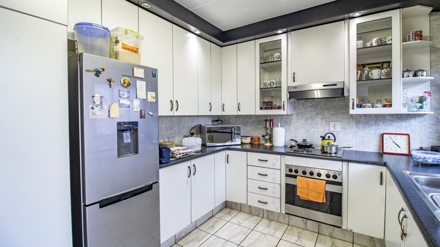 6 Bedroom Property for Sale in Eldorado Park Gauteng