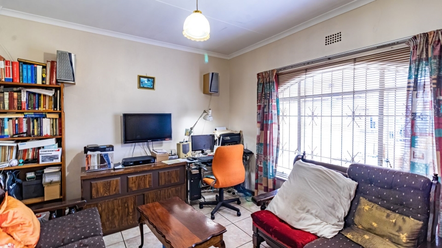 6 Bedroom Property for Sale in Eldorado Park Gauteng