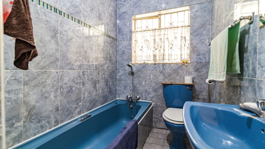 6 Bedroom Property for Sale in Eldorado Park Gauteng