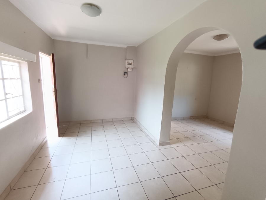 To Let 1 Bedroom Property for Rent in Norton Home Estate AH Gauteng
