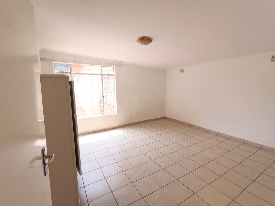 To Let 1 Bedroom Property for Rent in Norton Home Estate AH Gauteng