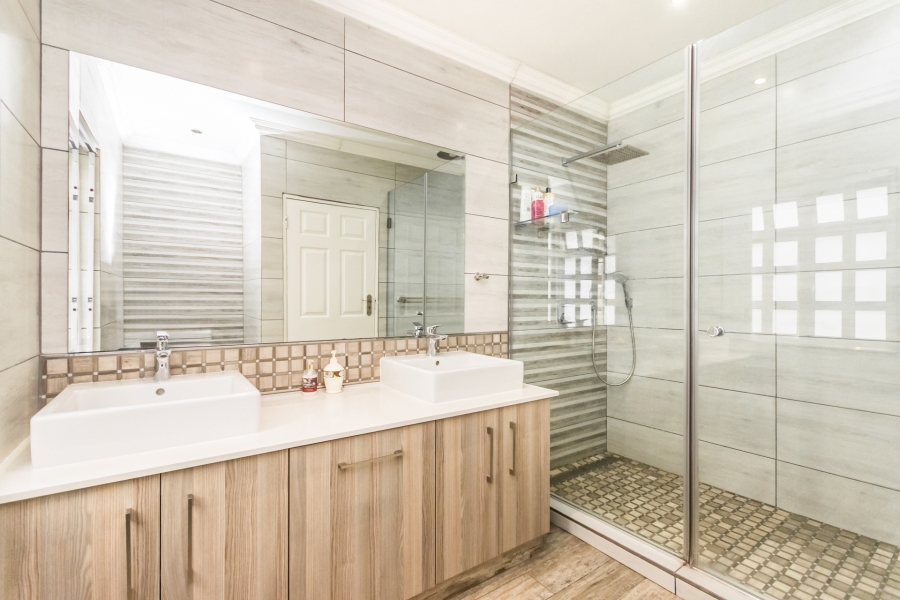 4 Bedroom Property for Sale in River Club Gauteng