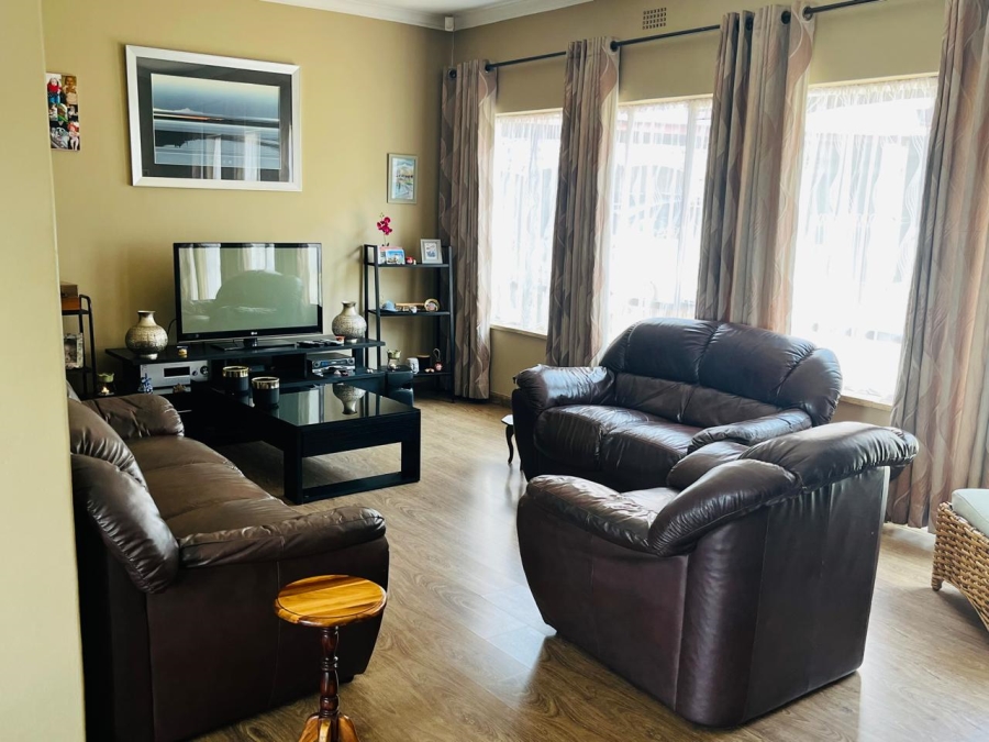 3 Bedroom Property for Sale in Symhurst Gauteng