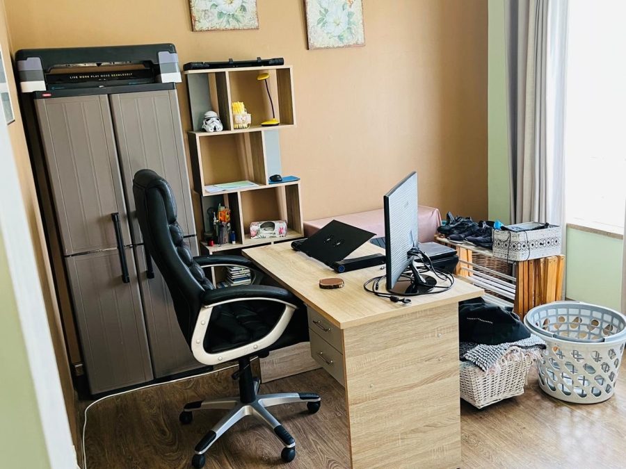 3 Bedroom Property for Sale in Symhurst Gauteng