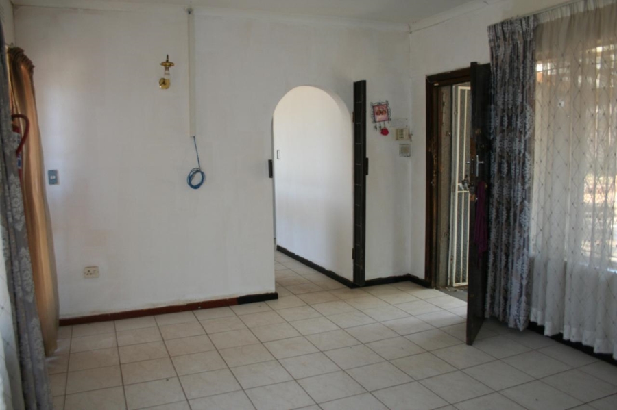 To Let 3 Bedroom Property for Rent in Naturena Gauteng