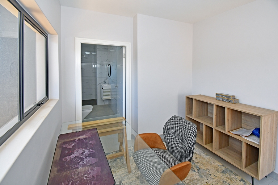 3 Bedroom Property for Sale in Hurlingham Gauteng