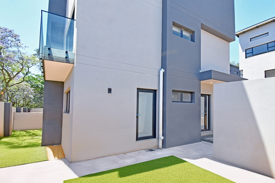 3 Bedroom Property for Sale in Hurlingham Gauteng