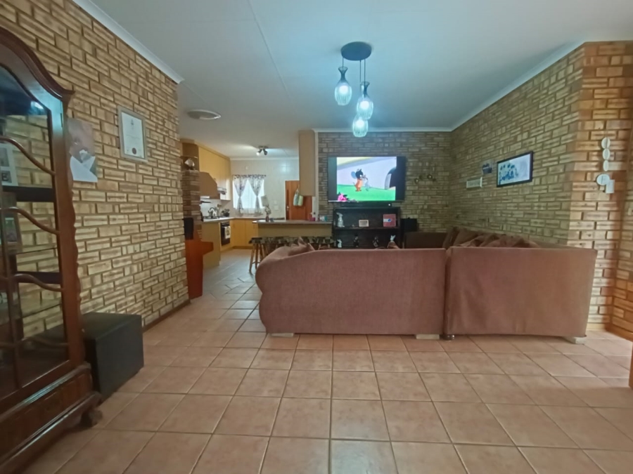 3 Bedroom Property for Sale in Greenhills Gauteng