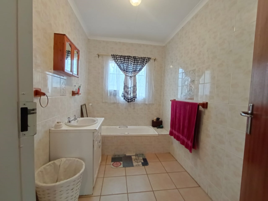 3 Bedroom Property for Sale in Greenhills Gauteng