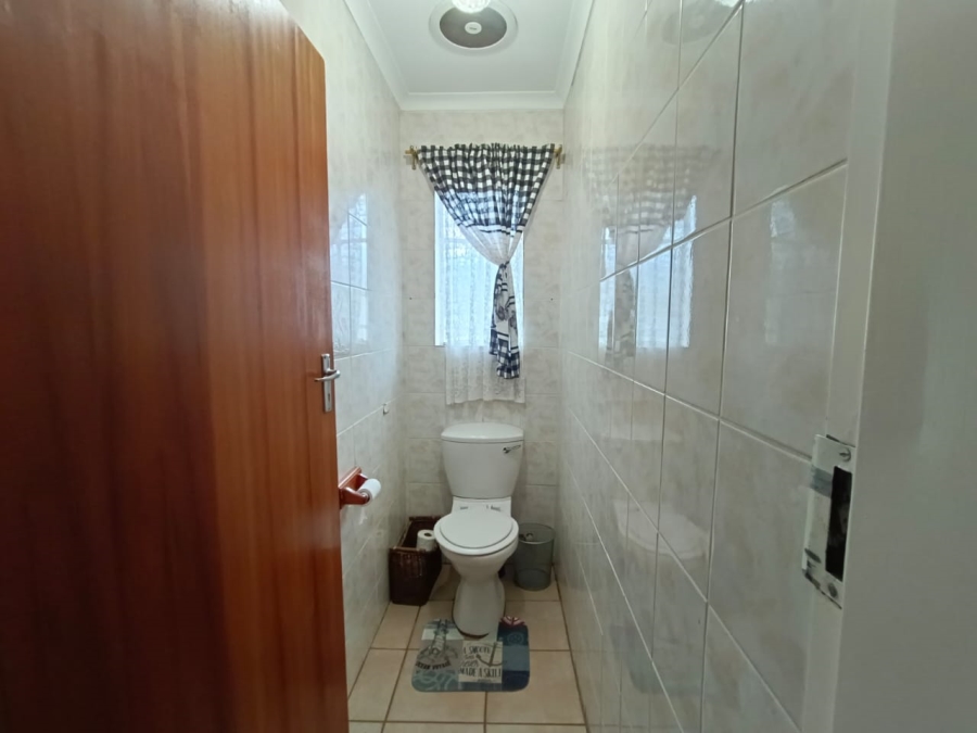 3 Bedroom Property for Sale in Greenhills Gauteng