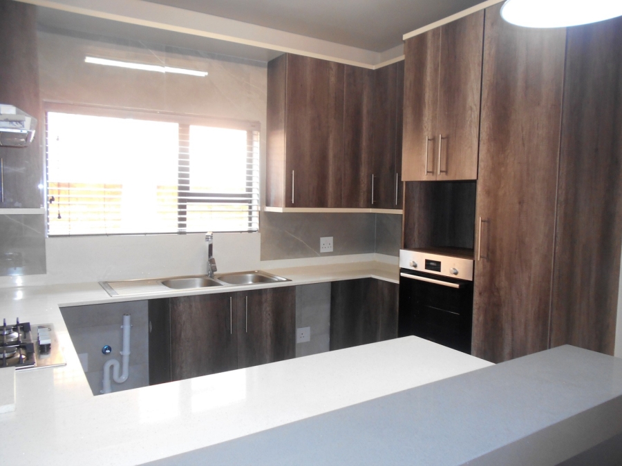 To Let 3 Bedroom Property for Rent in Ravenswood Gauteng