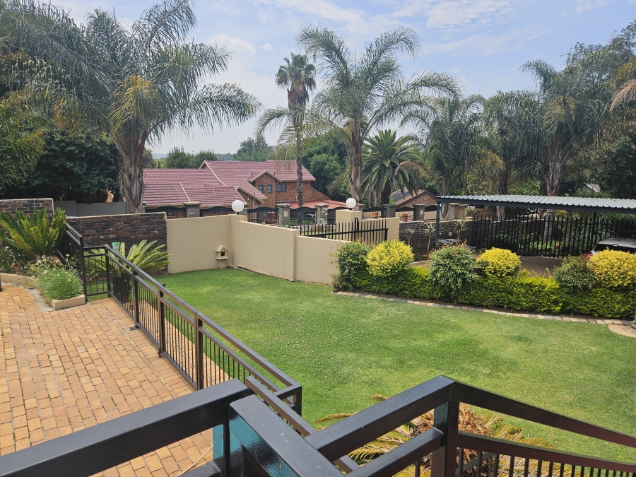 5 Bedroom Property for Sale in Noordheuwel Gauteng