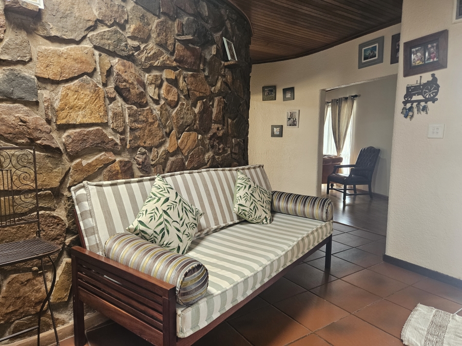 5 Bedroom Property for Sale in Noordheuwel Gauteng