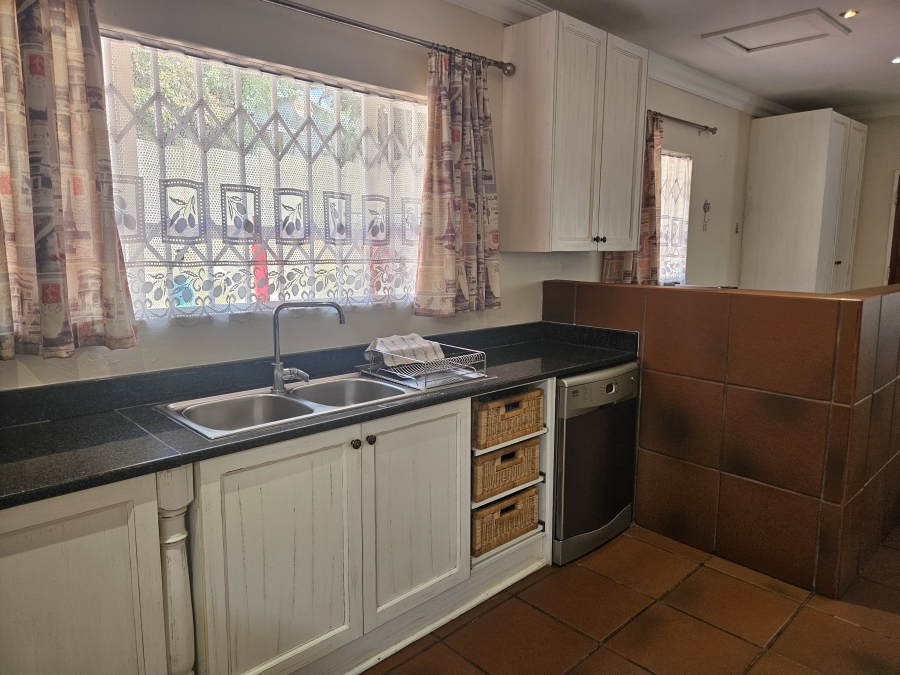 5 Bedroom Property for Sale in Noordheuwel Gauteng