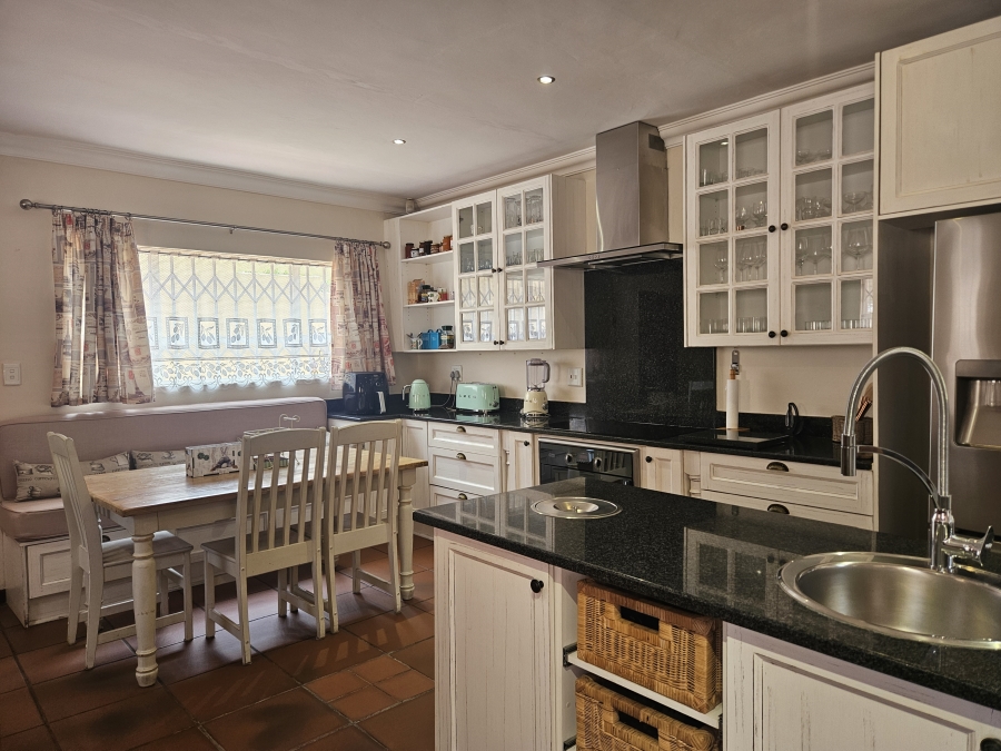 5 Bedroom Property for Sale in Noordheuwel Gauteng