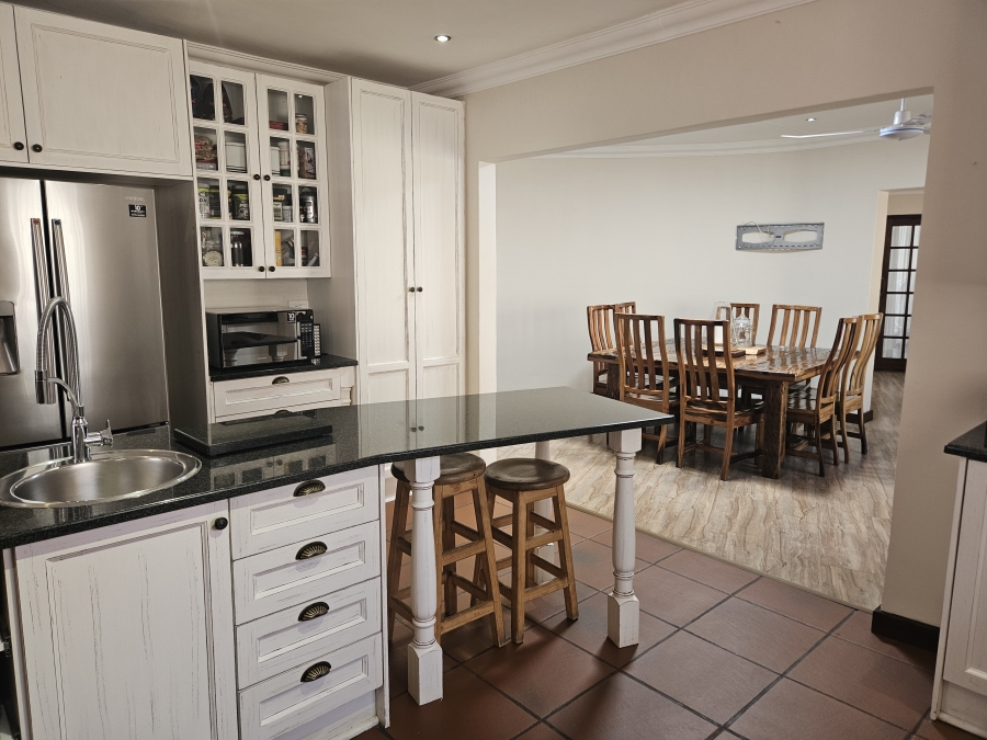 5 Bedroom Property for Sale in Noordheuwel Gauteng