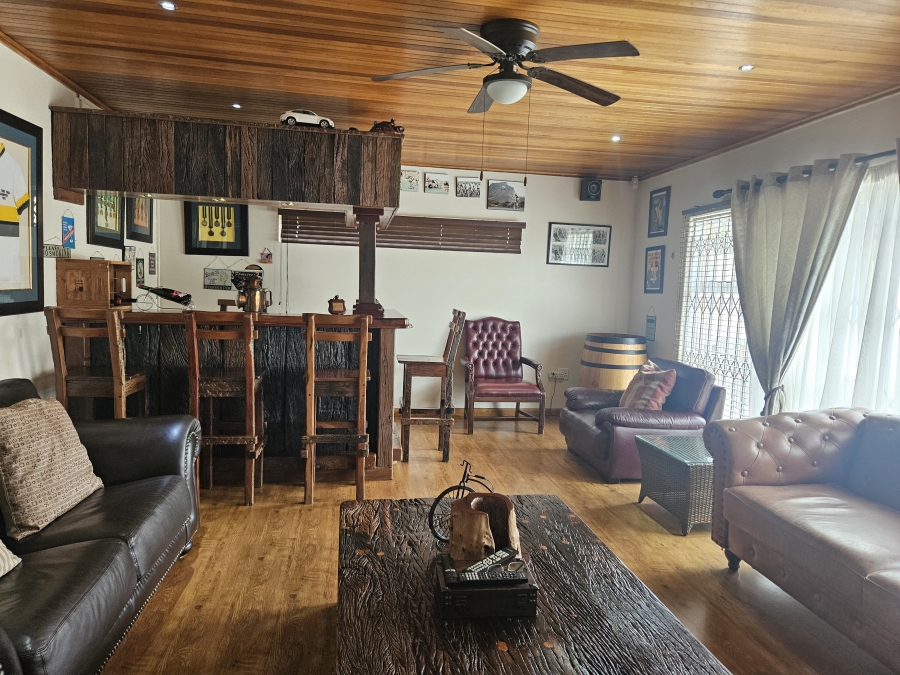 5 Bedroom Property for Sale in Noordheuwel Gauteng