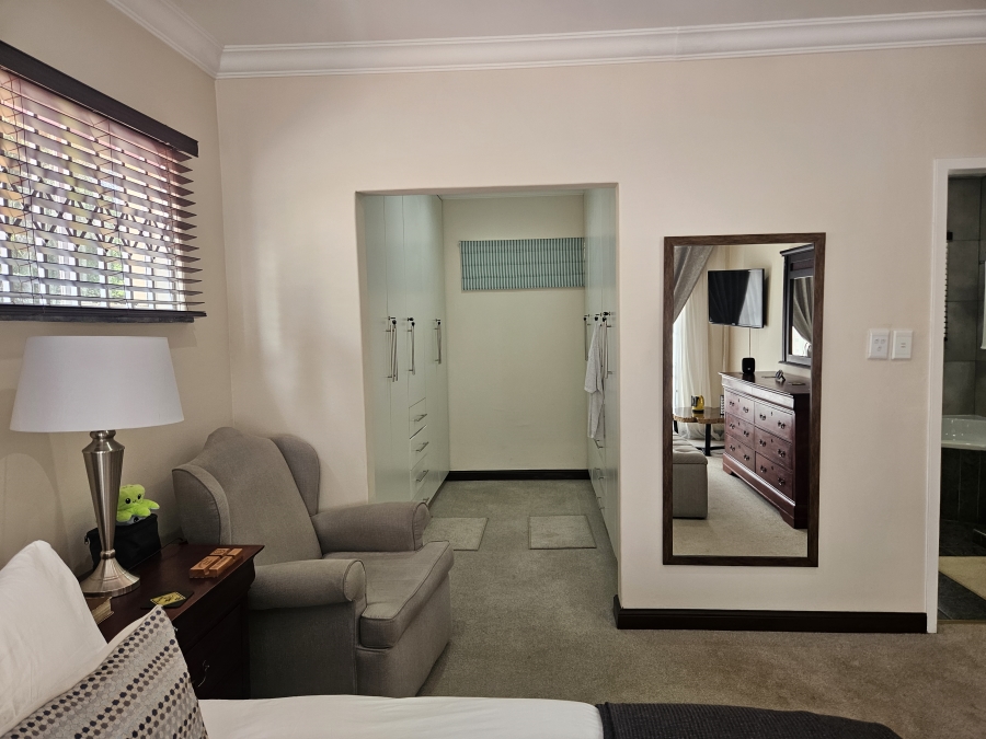 5 Bedroom Property for Sale in Noordheuwel Gauteng