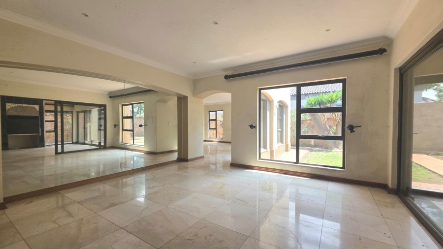 4 Bedroom Property for Sale in Beyers Park Gauteng