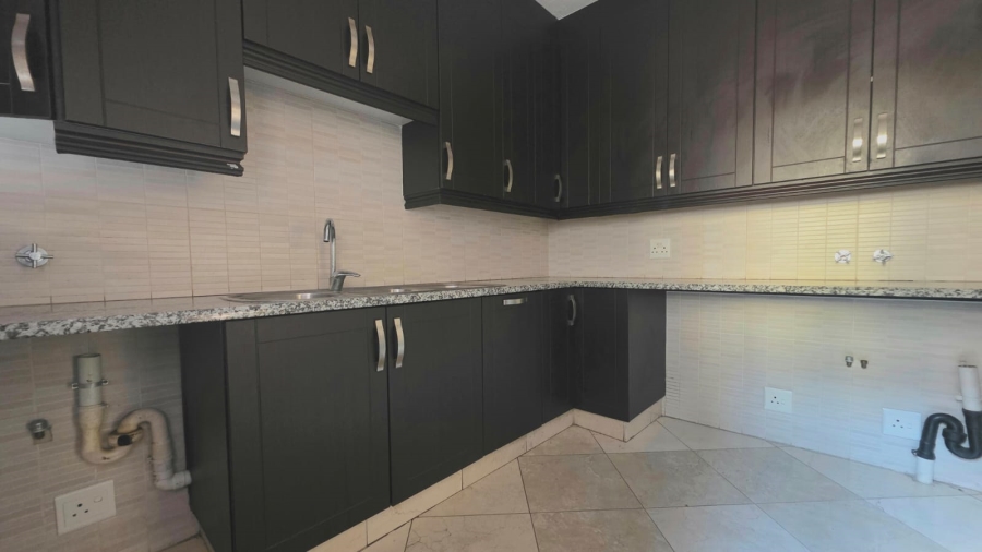 4 Bedroom Property for Sale in Beyers Park Gauteng