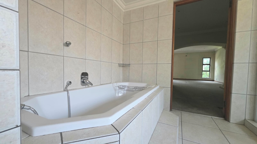 4 Bedroom Property for Sale in Beyers Park Gauteng