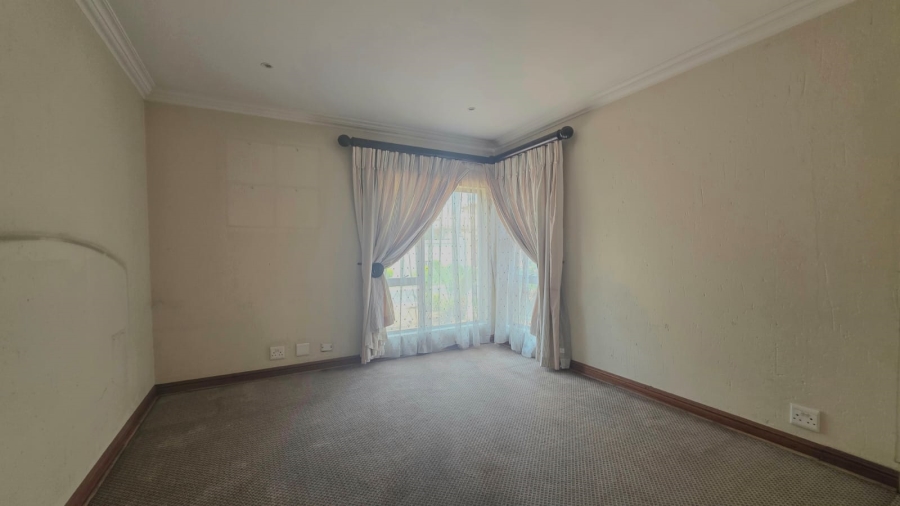 4 Bedroom Property for Sale in Beyers Park Gauteng