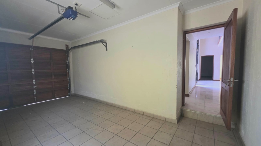 4 Bedroom Property for Sale in Beyers Park Gauteng