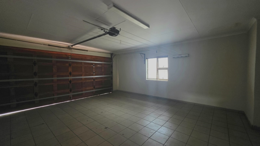 4 Bedroom Property for Sale in Beyers Park Gauteng