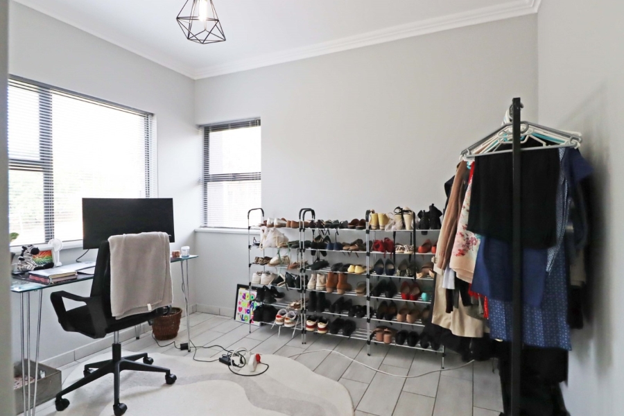 To Let 2 Bedroom Property for Rent in Rivonia Gauteng