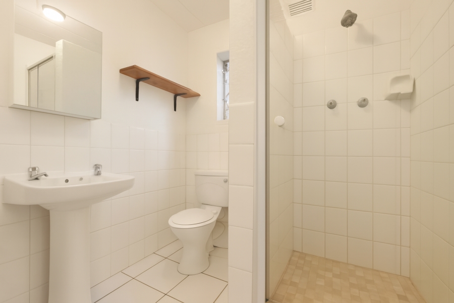 2 Bedroom Property for Sale in Magaliessig Gauteng