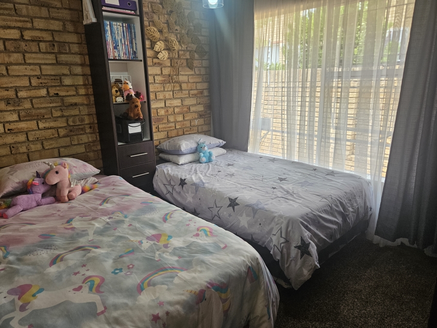 3 Bedroom Property for Sale in Noordheuwel Gauteng