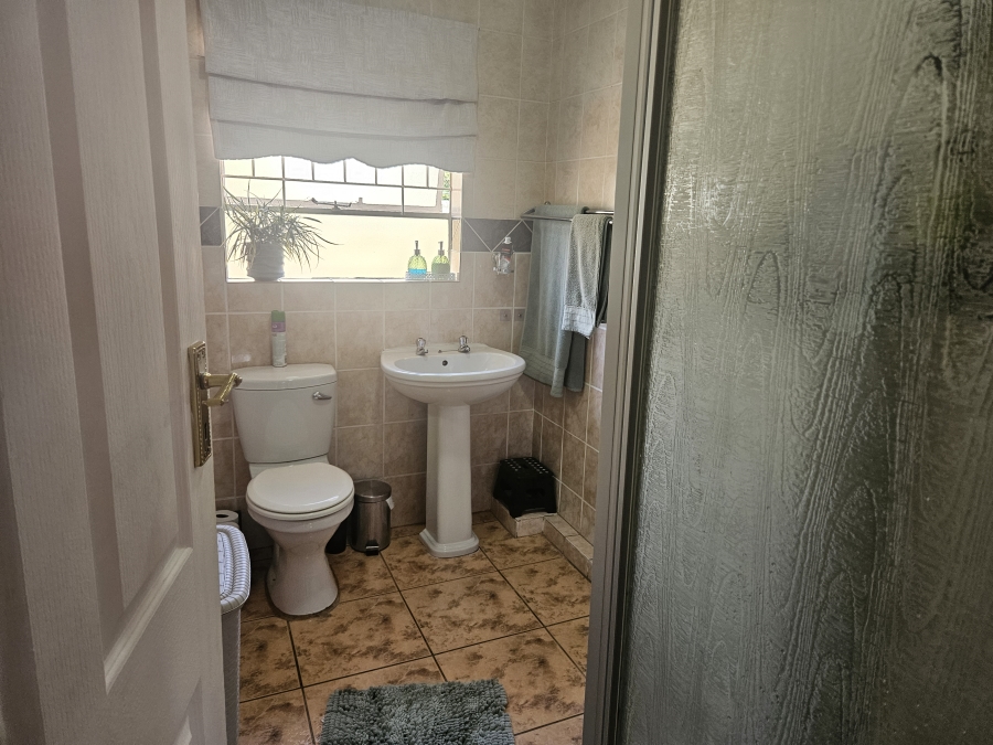 3 Bedroom Property for Sale in Noordheuwel Gauteng