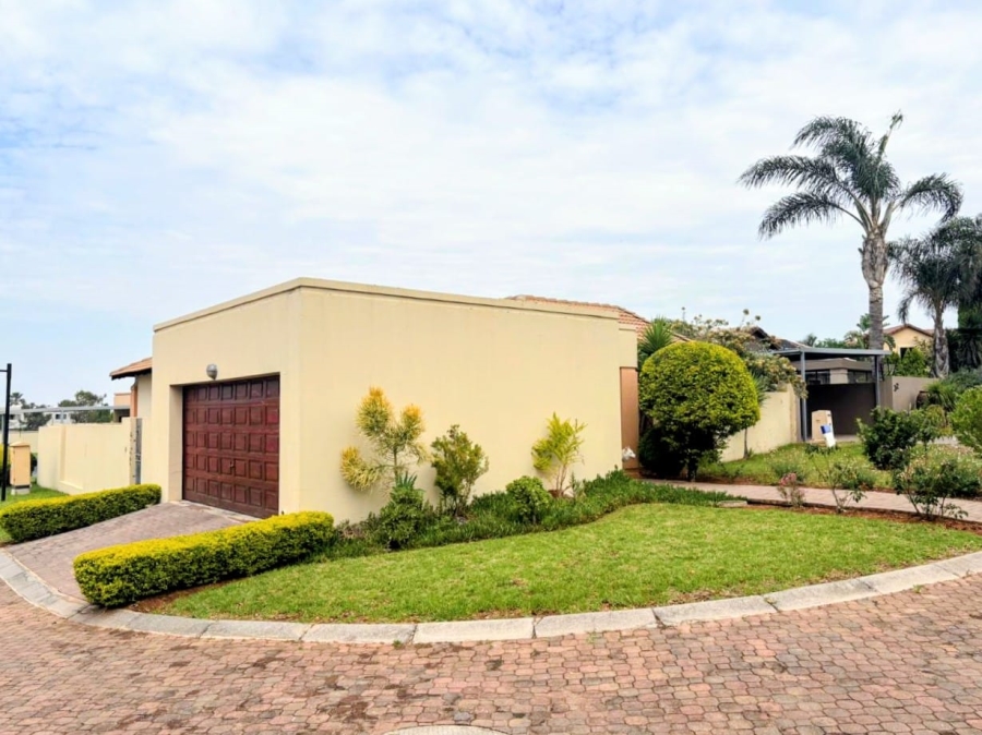 To Let 3 Bedroom Property for Rent in Kyalami Hills Gauteng