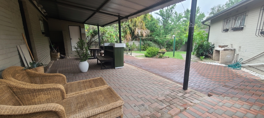 3 Bedroom Property for Sale in Edenvale Central Gauteng