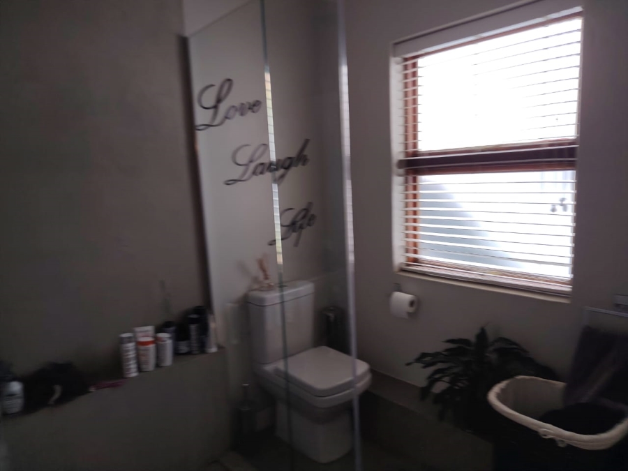 3 Bedroom Property for Sale in Lakefield Gauteng