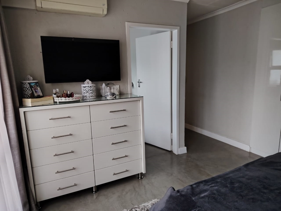 3 Bedroom Property for Sale in Lakefield Gauteng