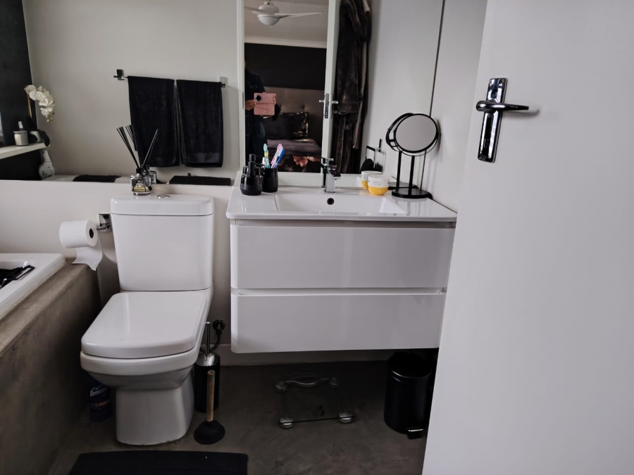 3 Bedroom Property for Sale in Lakefield Gauteng