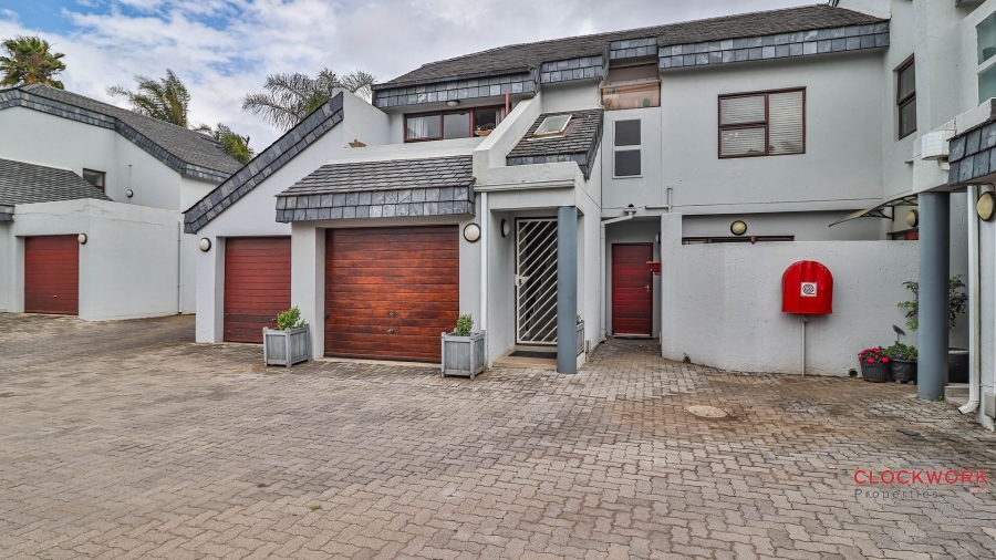 3 Bedroom Property for Sale in Lakefield Gauteng