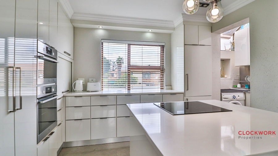 3 Bedroom Property for Sale in Lakefield Gauteng