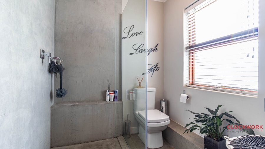 3 Bedroom Property for Sale in Lakefield Gauteng