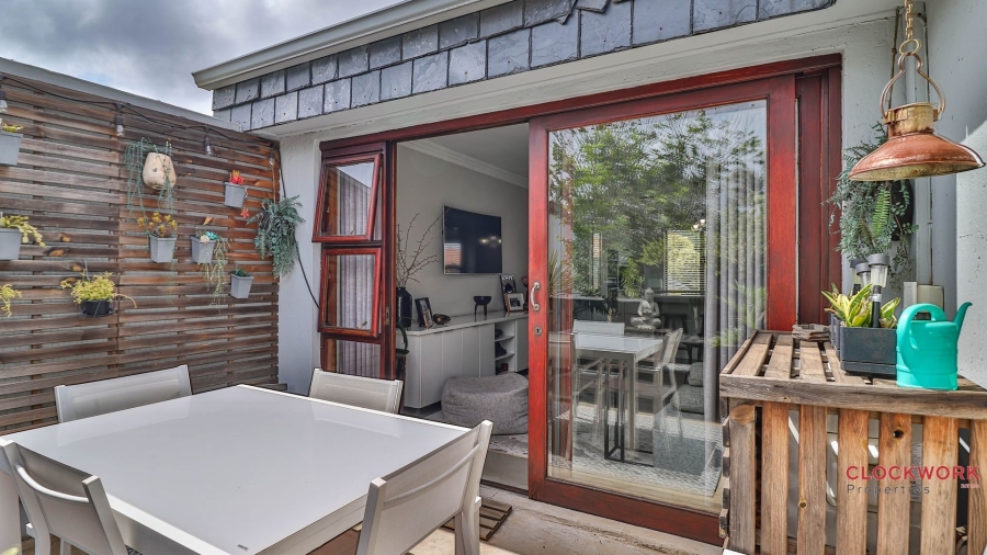 3 Bedroom Property for Sale in Lakefield Gauteng