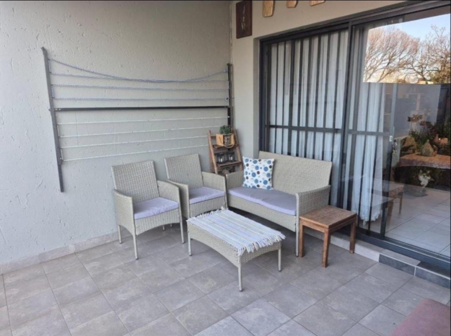 2 Bedroom Property for Sale in Hurlyvale Gauteng