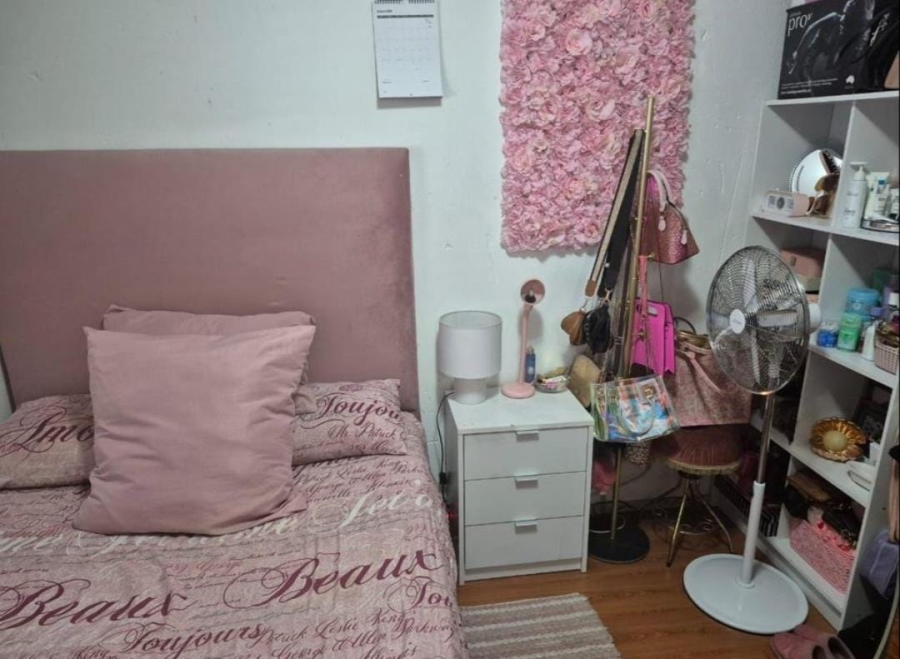 2 Bedroom Property for Sale in Hurlyvale Gauteng