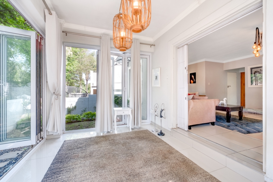 3 Bedroom Property for Sale in Lonehill Gauteng