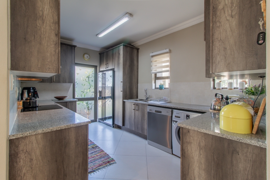 3 Bedroom Property for Sale in Eye of Africa Gauteng