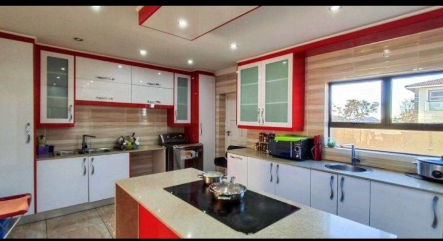 4 Bedroom Property for Sale in Parkhaven Gauteng